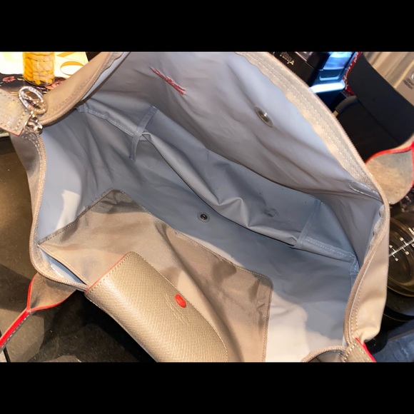 Tan LongChamp Medium - Picture 6 of 6